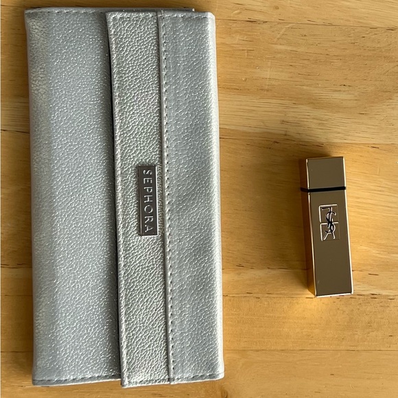 Brand new YSL Rouge Pur Couture The Mats 3.8g+a Bonus makeup brushese bag - Picture 2 of 6